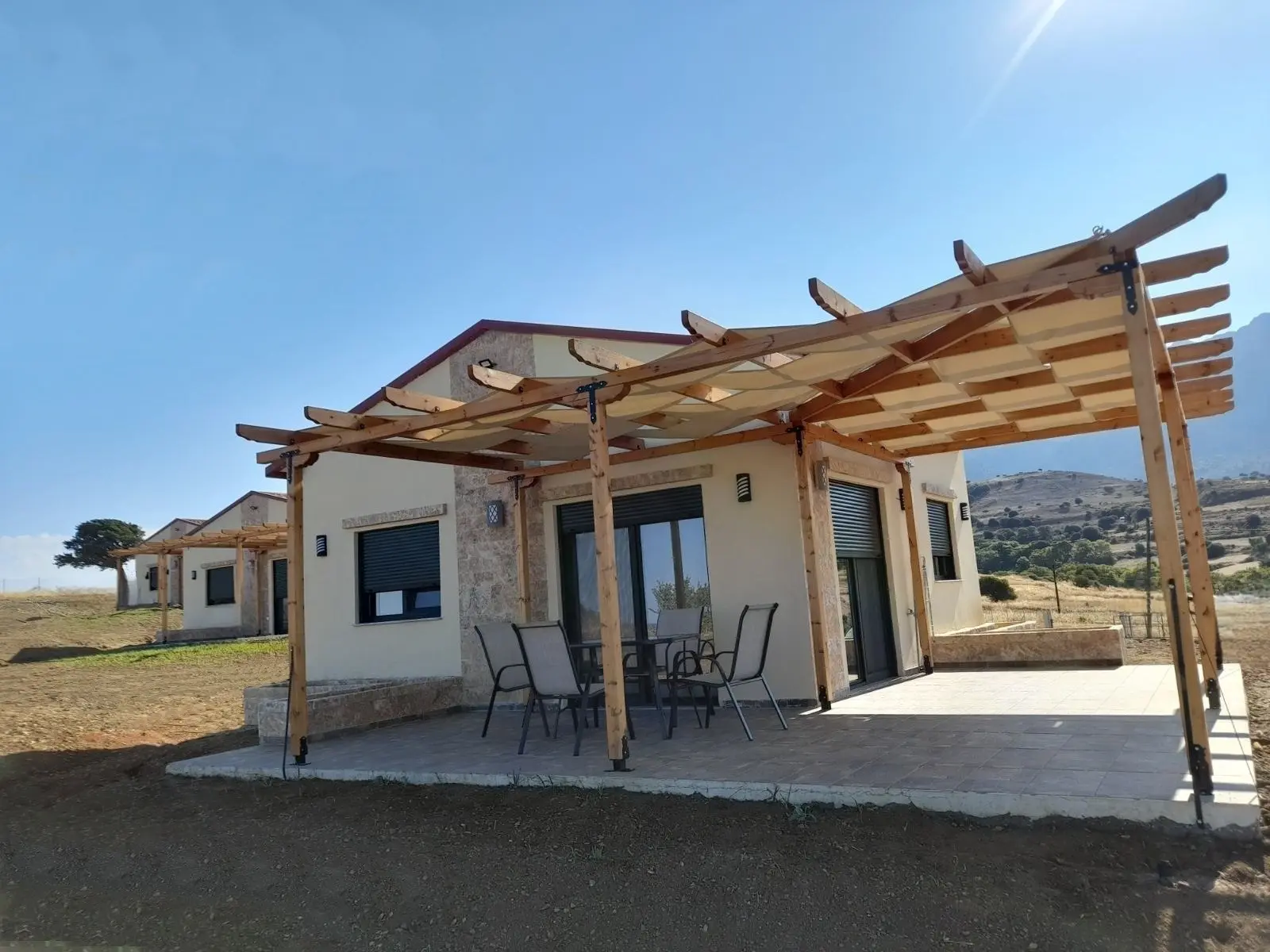 Pezoulia Cottages Photo